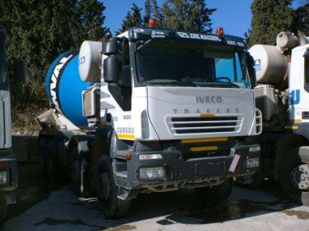 V%C3%A9hicules%20usag%C3%A9s%20-%20Camions-malaxeurs%20Iveco%20trakker%20410t50